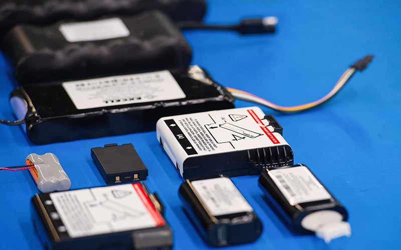 Custom lithium battery pack solutions for critical industrial applications